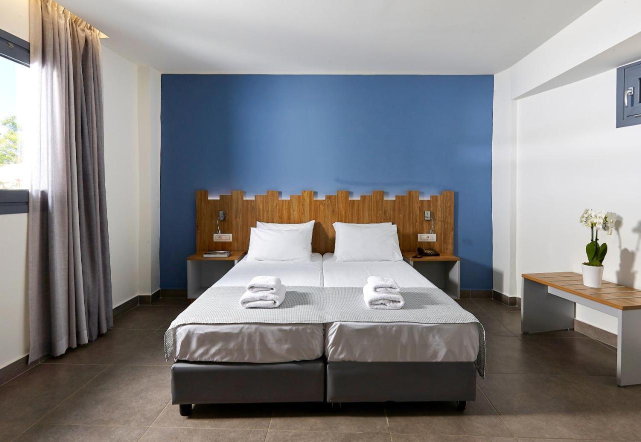 Pollis Hotel Hersonissos  Esterno foto
