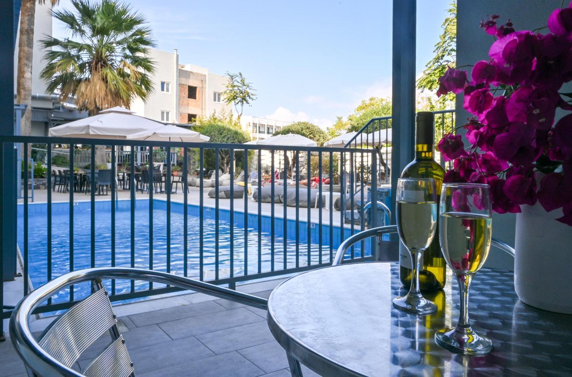 Pollis Hotel Hersonissos  Esterno foto