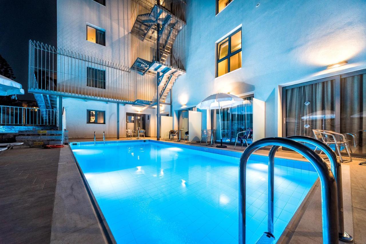 Pollis Hotel Hersonissos  Esterno foto